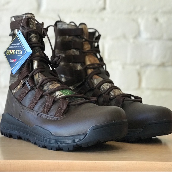 Nike SFB Field 2 8\